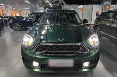 MINI Countryman 2017, 63500 км, за 14183 USD