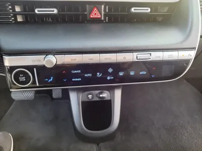 Hyundai Ioniq5 2022, 89476 км, за 17388.74 USD - фото 13