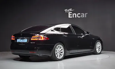 Tesla Model S 2020, 110437 км, за 32438.39 USD