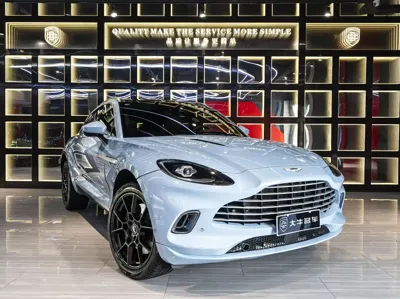 Aston Martin DBX 2022, 62000 км, за 140924.44 USD
