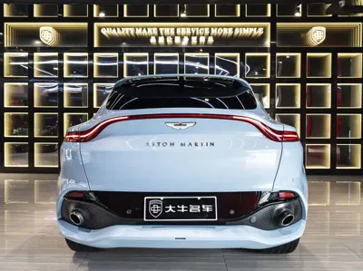 Aston Martin DBX 2022, 62000 км, за 140924.44 USD