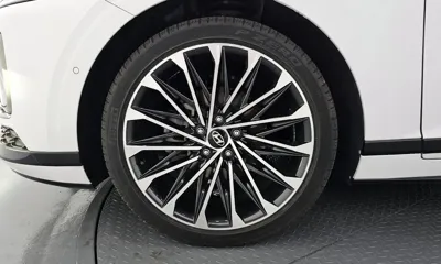 Hyundai Grandeur 2023, 45214 км, за 24281.21 USD