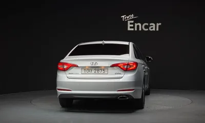 Hyundai Sonata 2015, 153567 км, за 3705.39 USD