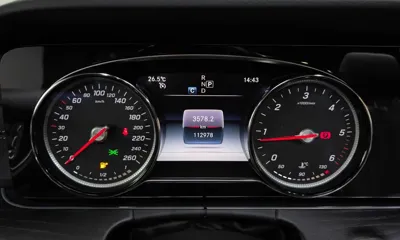 Mercedes-Benz E-Class 2019, 112978 км, за 18175.91 USD - фото 8