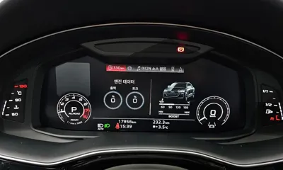 Audi RSQ8 2025, 17956 км, за 119047.65 USD - фото 8