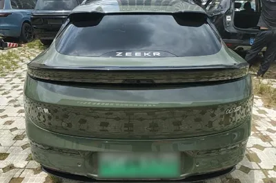 Zeekr 007GT 2025, 11399 км, за 28370 USD