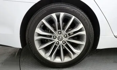 Hyundai Genesis 2016, 81763 км, за 9058.68 USD