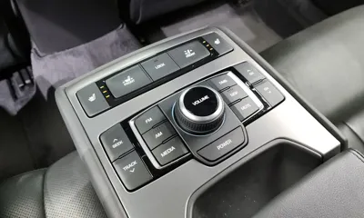 Hyundai Genesis 2016, 81763 км, за 8990.23 USD - фото 19