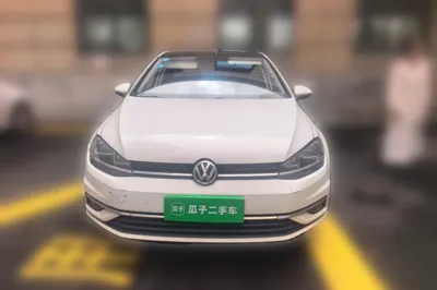 Volkswagen Golf 2020, 50900 км, за 10328 USD - фото 2