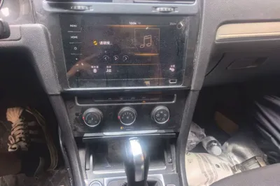 Volkswagen Golf 2020, 50900 км, за 10328 USD - фото 10