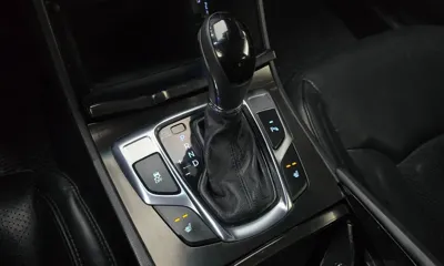 Hyundai Grandeur 2016, 126275 км, за 5420.42 USD - фото 9