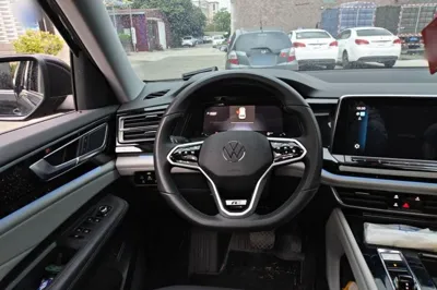 Volkswagen Teramont 2024, 22200 км, за 33080 USD - фото 10