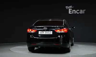 Hyundai Avante 2012, 107384 км, за 2276.87 USD