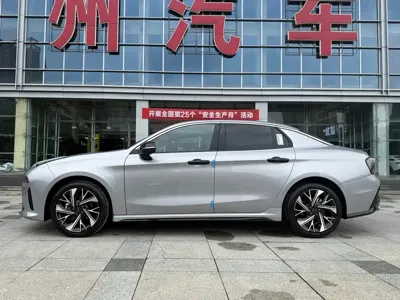 Lynk & Co 03 2026, 100 км, за 15470.97 USD