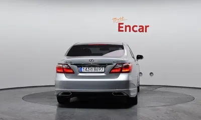 Lexus LS 2011, 155115 км, за 8255.86 USD