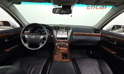 Lexus LS 2011, 155115 км, за 8255.86 USD - фото 7