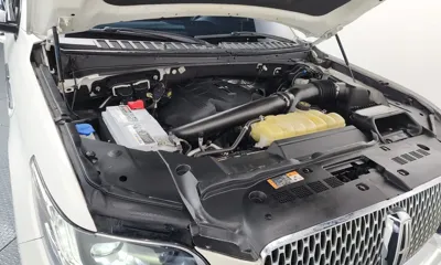 Lincoln Navigator 2020, 105648 км, за 32119.18 USD - фото 6