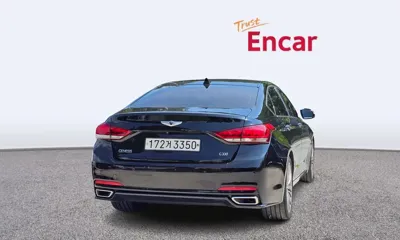 Hyundai Genesis 2016, 117033 км, за 8407.77 USD