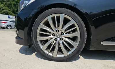 Hyundai Genesis 2016, 117033 км, за 8407.77 USD