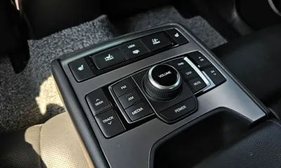 Hyundai Genesis 2016, 117033 км, за 8407.77 USD - фото 20