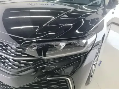 Volkswagen Passat 2022, 48000 км, за 16668.13 USD