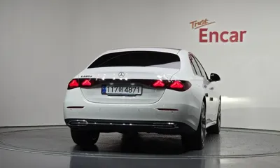 Mercedes-Benz E-Class 2024, 10047 км, за 42280.15 USD