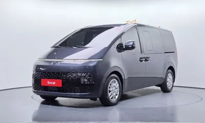 Hyundai Staria · 2023 год