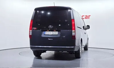 Hyundai Staria 2023, 50079 км, за 18301.95 USD