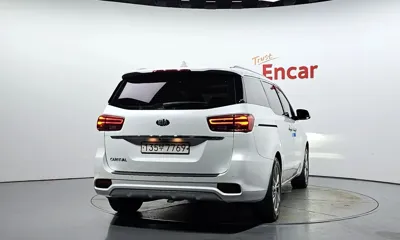 Kia Canival 2019, 163462 км, за 10181.29 USD