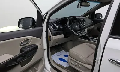 Kia Canival 2019, 163462 км, за 10181.29 USD - фото 10