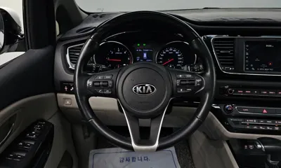 Kia Canival 2019, 163462 км, за 10181.29 USD - фото 13