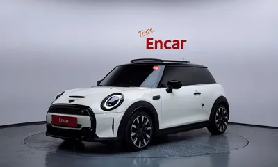 MINI Cooper · 2022 год