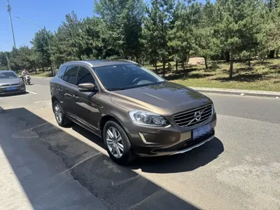 Volvo XC60 2017, 110000 км, за 8381.36 USD