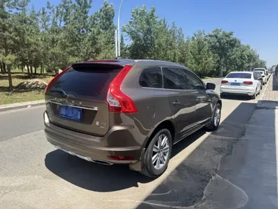 Volvo XC60 2017, 110000 км, за 8381.36 USD