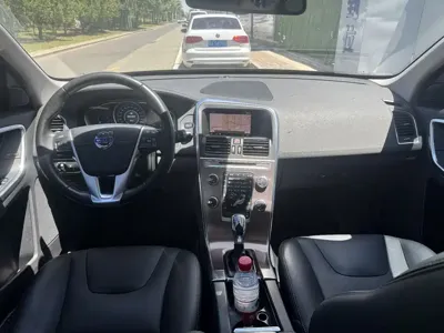 Volvo XC60 2017, 110000 км, за 8381.36 USD - фото 8