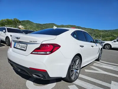 Genesis G70 2019, 57733 км, за 17395.3 USD
