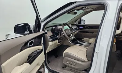 Kia Canival 2023, 45905 км, за 28807.92 USD - фото 11