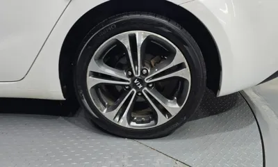 Kia K3 2013, 202206 км, за 3744.09 USD