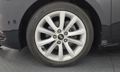 Hyundai i40 2012, 79900 км, за 4463.7 USD