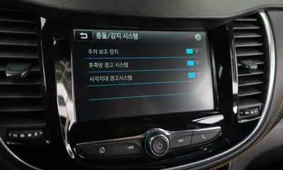 ChevroletGMDaewoo Trax 2019, 101569 км, за 5883.13 USD - фото 16