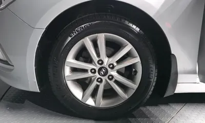 Hyundai Sonata 2017, 172075 км, за 3705.39 USD