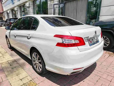 Peugeot 408