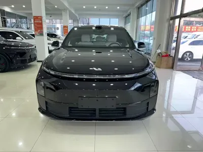 Li Auto Li L6 2025, 12000 км, за 29399.08 USD