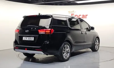 Kia Canival 2015, 214570 км, за 5146.58 USD