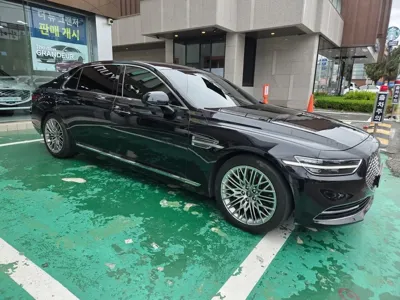 Genesis G90 2021, 47163 км, за 30553.2 USD
