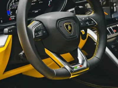 Lamborghini Urus 2020, 37000 км, за 319122.71 USD