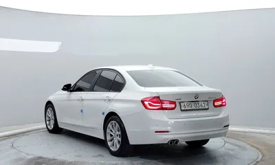 BMW 3-Series 2016, 73303 км, за 10906.94 USD