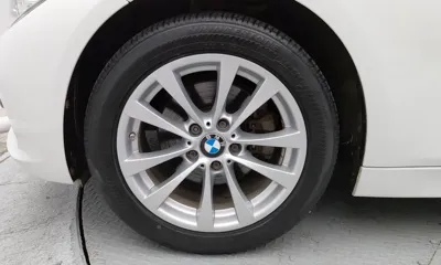BMW 3-Series 2016, 73303 км, за 10906.94 USD