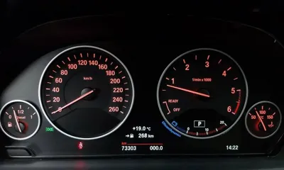 BMW 3-Series 2016, 73303 км, за 10906.94 USD - фото 8