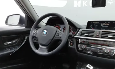 BMW 3-Series 2016, 73303 км, за 10906.94 USD - фото 11